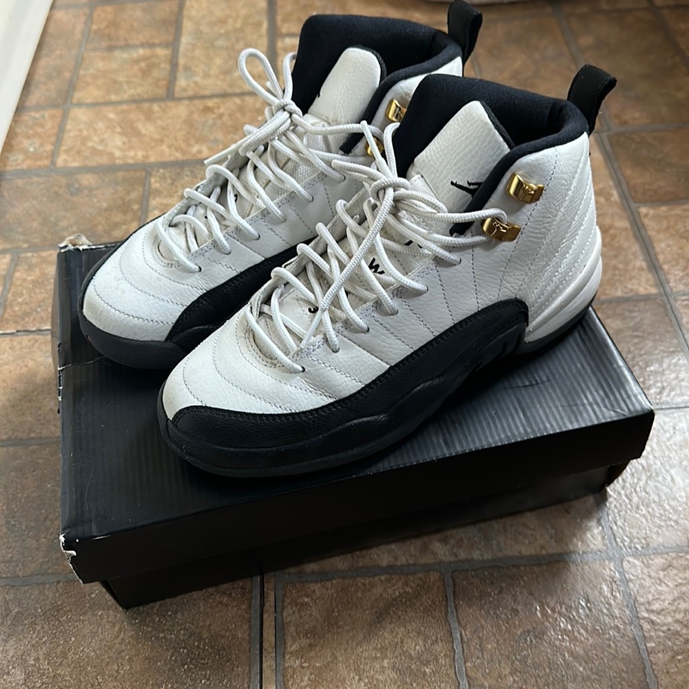 Jordan 12 Taxi Youth 5.5